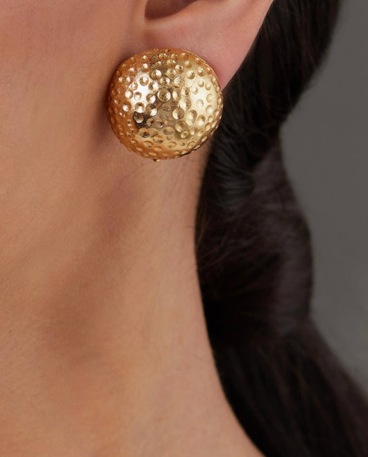 Solar sphere studs