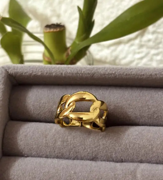The Luxe Ring