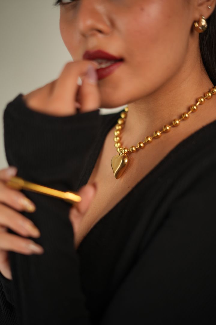 Stunning Golden Heart Statement Necklace