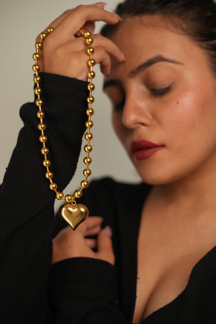 Stunning Golden Heart Statement Necklace