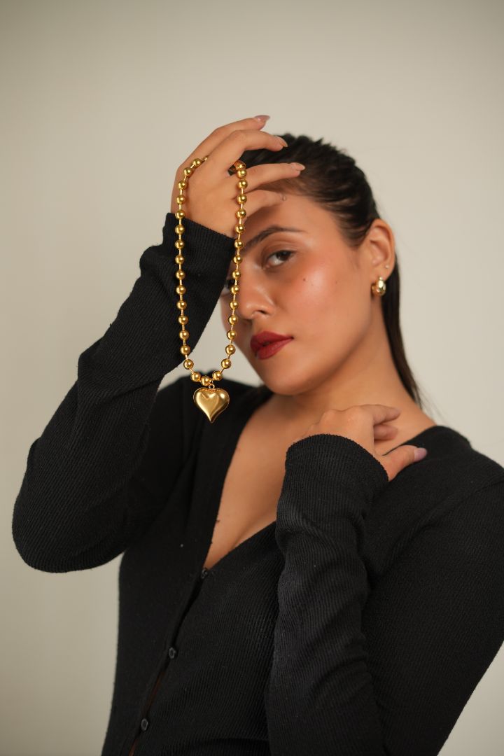 Stunning Golden Heart Statement Necklace