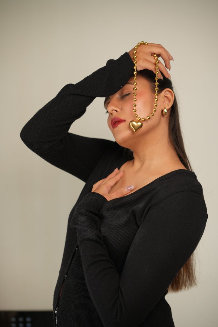 Stunning Golden Heart Statement Necklace