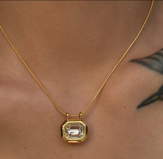 The Lumière Pendant