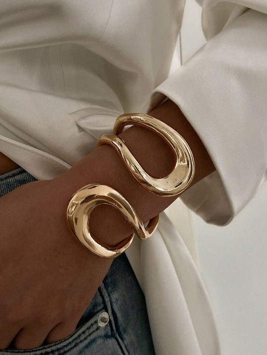 Fushion Flow Gold Bracelet