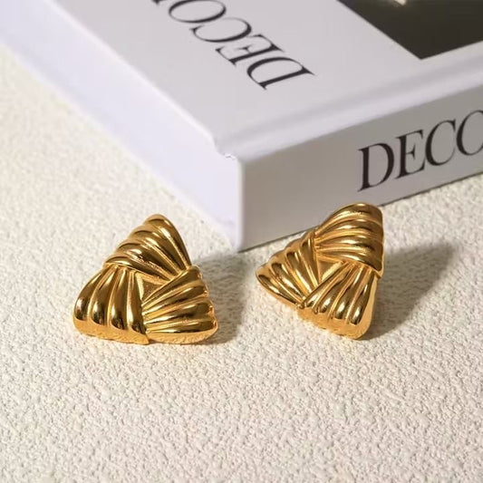 Aurora shell earrings