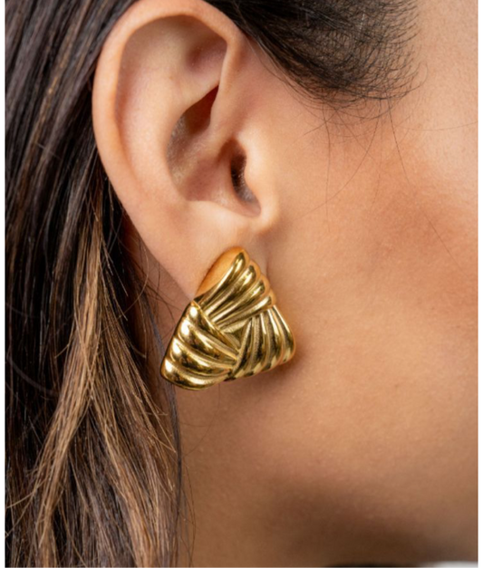 Aurora shell earrings