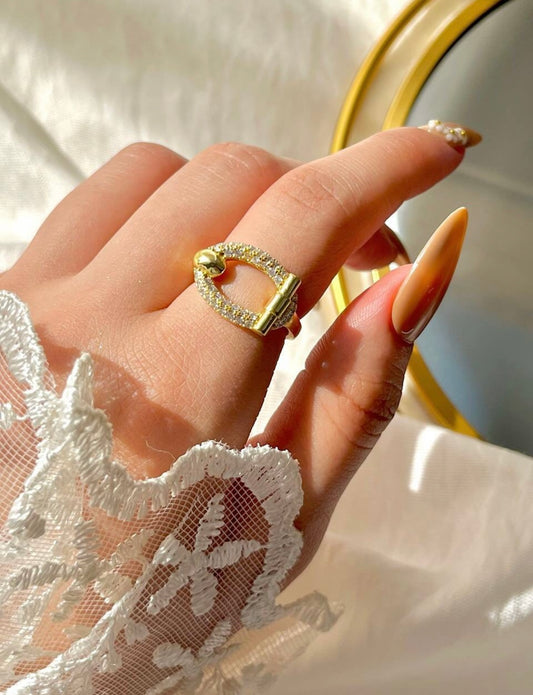 The Queen Ring