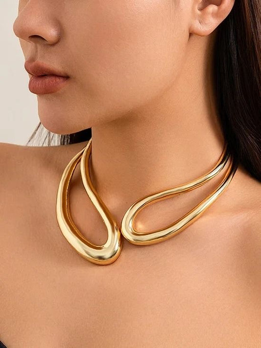 Fushion flow gold necklace