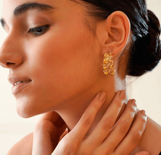 Twist and shine hoops